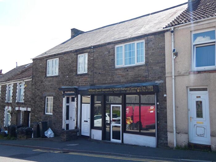 4 Bedroom Flat To Rent In Old Road, Skewen, Neath ., SA10