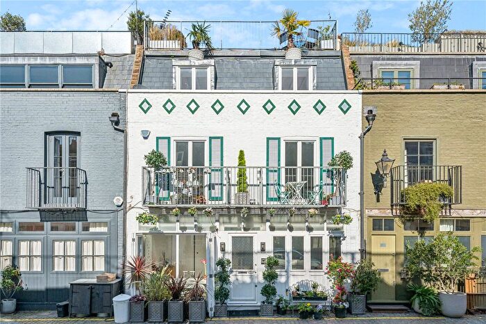 3 Bedroom Detached House To Rent In St. Lukes Mews, London, W11