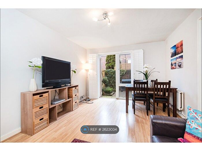 1 Bedroom Flat To Rent In Crofts Street, London, E1