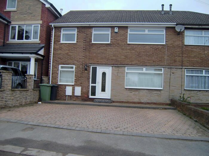 4 Bedroom Property To Rent In Fenton Street, Eckington, Sheffield, S21
