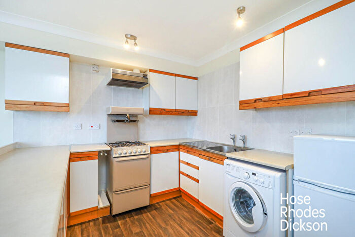 2 Bedroom Apartment To Rent In Shanklin, Isle Of Wight, PO37