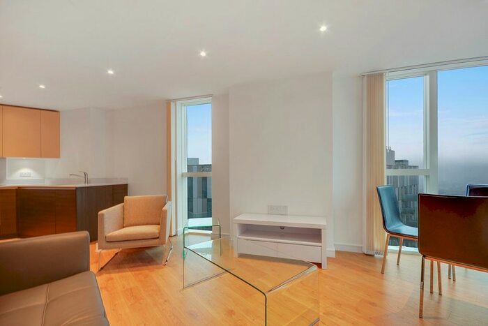 1 Bedroom Flat To Rent In Pinnacle Apartments, Saffron Central Square, Croydon, CR0