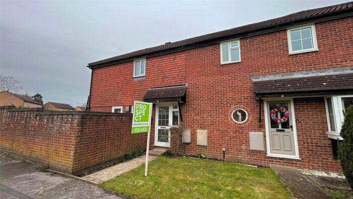 1 Bedroom Terraced House To Rent In Wantage Road, Sandhurst, Berkshire, GU47