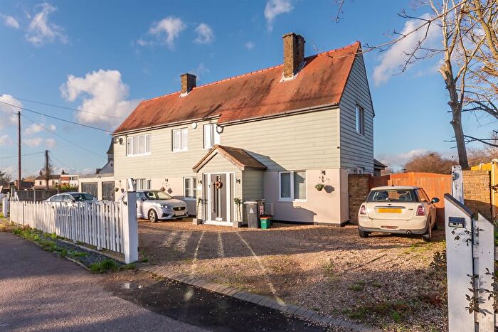 5 Bedroom Detached House For Sale In Steeple Road, Mayland, Chelmsford, CM3