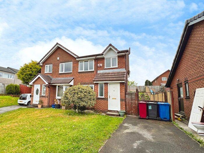 3 Bedroom Semi-Detached House To Rent In Chancel Place, Darwen, BB3