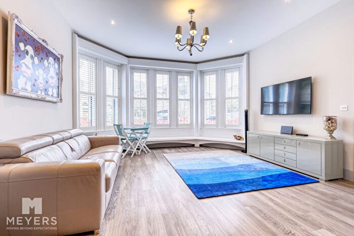 1 Bedroom Flat For Sale In Christchurch Road, Bournemouth, BH1