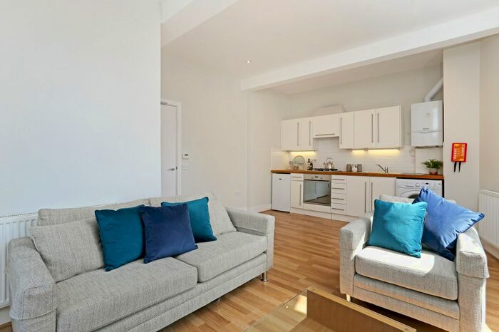 1 Bedroom Flat To Rent In Wandsworth Bridge Road, Fulham, SW6