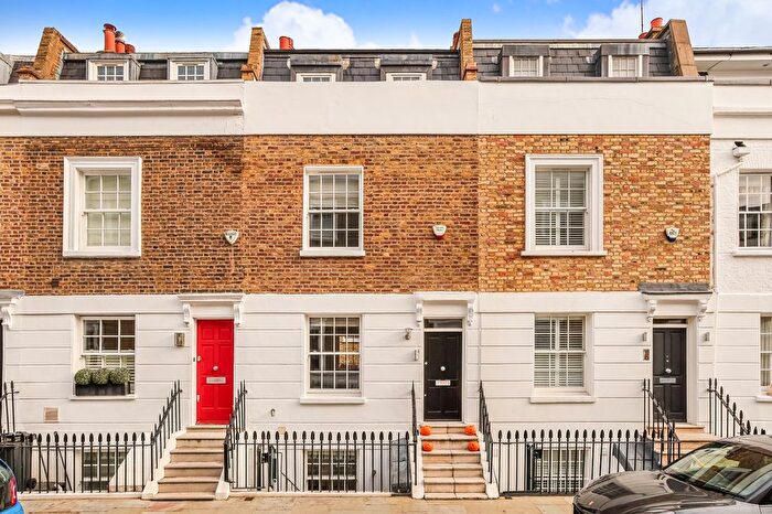 3 Bedroom Terraced House To Rent In First Street, Chelsea, SW3
