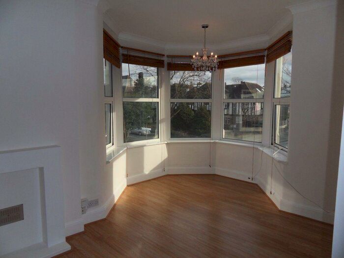 1 Bedroom Flat To Rent In Canewdon Road-Westcliff On Sea, SS0