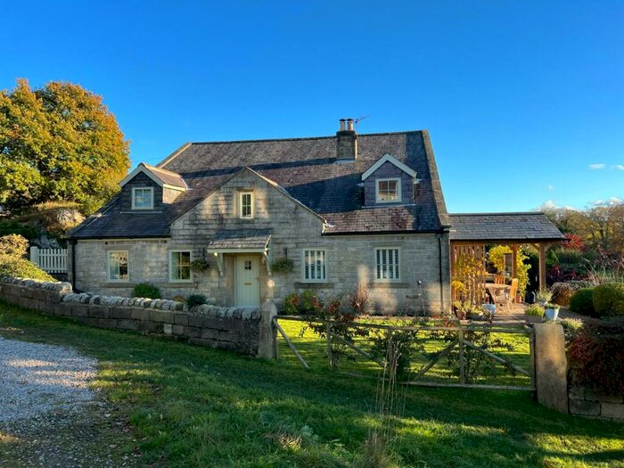 5 Bedroom Detached House For Sale In Summerbridge, HG3