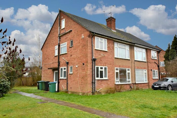 2 Bedroom Maisonette To Rent In Orbital Crescent, Watford, WD25