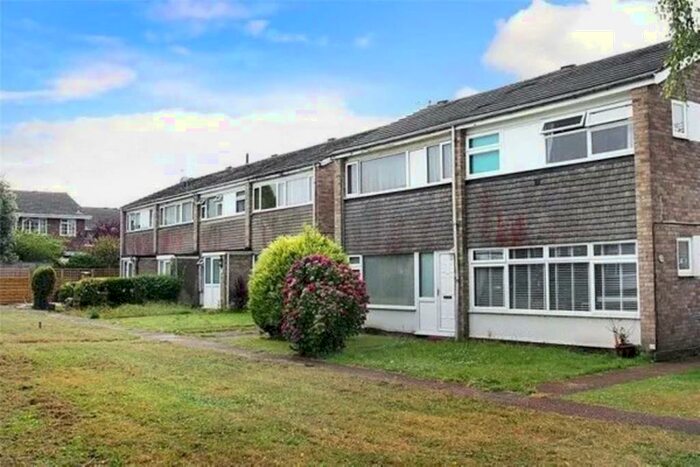 3 Bedroom Semi-Detached House To Rent In Meadowside, Angmering, BN16