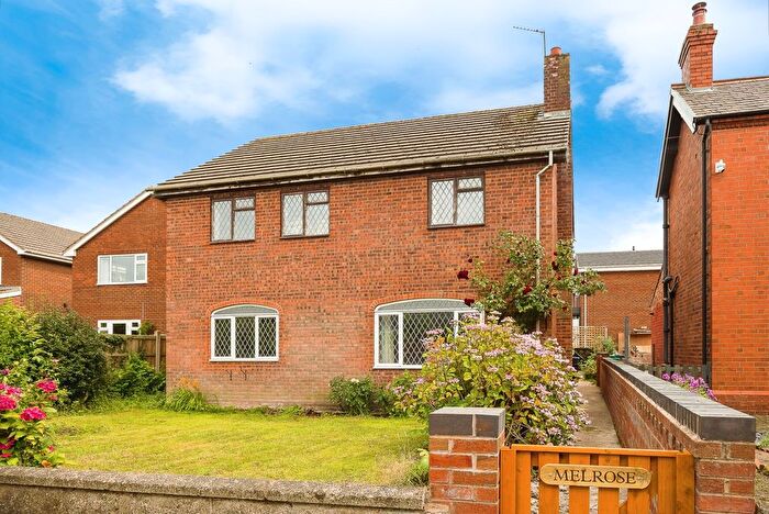 4 Bedroom Detached House For Sale In Chester Road, Gresford, Wrexham, LL12