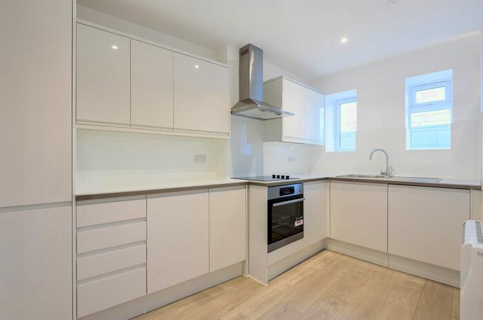 1 Bedroom Flat To Rent In High Street, Sevenoaks TN13