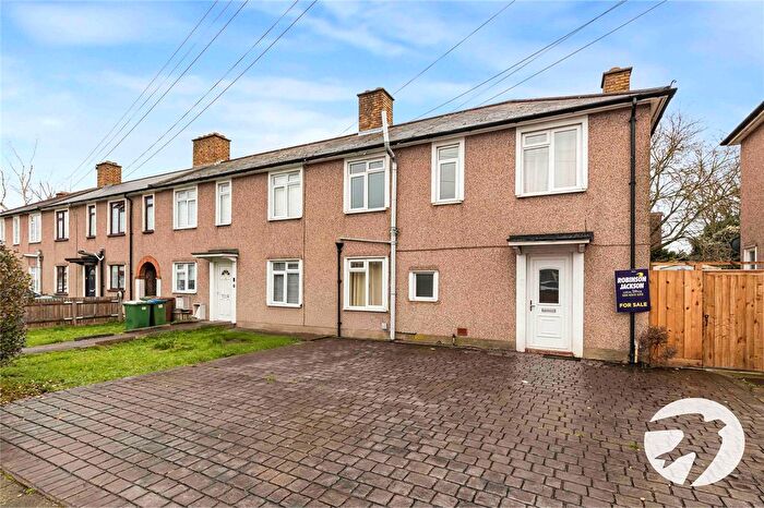 3 Bedroom End Terrace House For Sale In Central Avenue, Welling, Kent, DA16