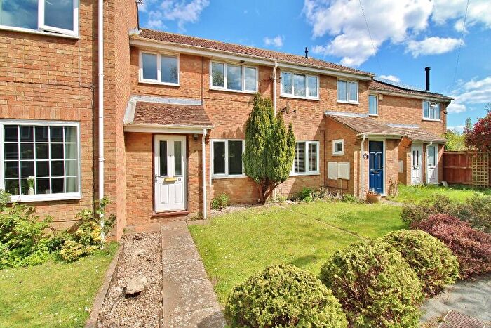 3 Bedroom Terraced House For Sale In The Gannets, Stubbington, PO14