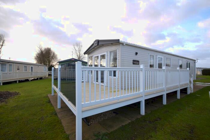 2 Bedroom Caravan For Sale In Cedar Lakes, Southview Leisure Park, Skegness, PE25