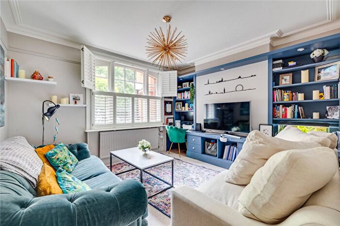 2 Bedroom Flat To Rent In Queen's Club Gardens, London, W14