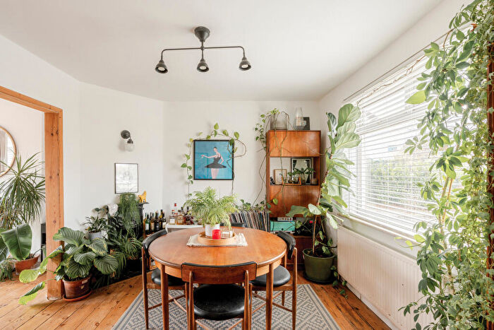 3 Bedroom Semi Detached House For Sale In Gores Marsh Road, Ashton, Bristol, BS3