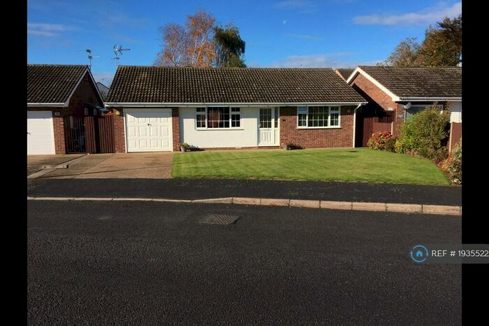 3 Bedroom Bungalow To Rent In West Road, Ruskington, Sleaford, NG34