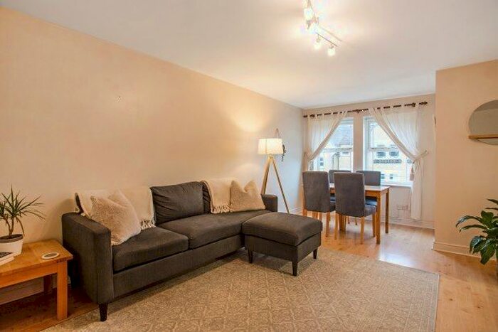 2 Bedroom Flat To Rent In John Archer Way, London, SW18