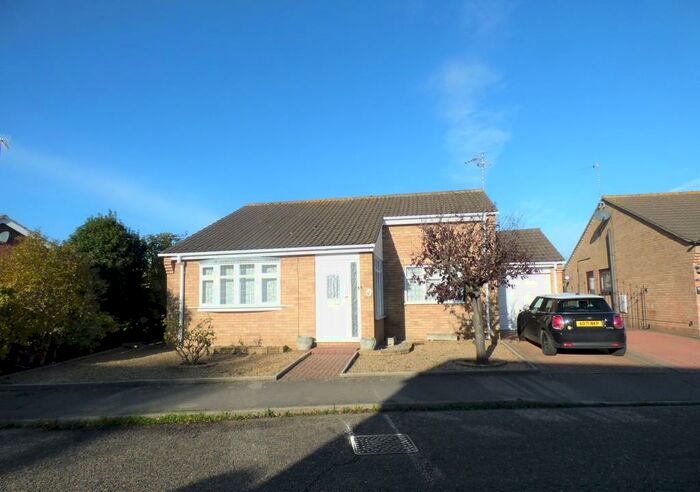 2 Bedroom Detached Bungalow To Rent In Hobart Way, Oulton, Lowestoft, NR32