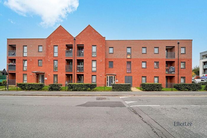 1 Bedroom Flat To Rent In Tithe Court, Rayners Lane, Harrow, HA2