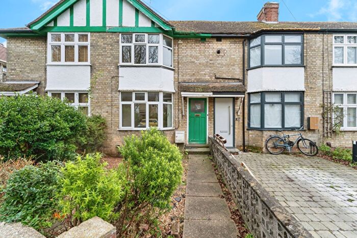 2 Bedroom Terraced House For Sale In Brampton Road, Cambridge, Cambridgeshire, CB1