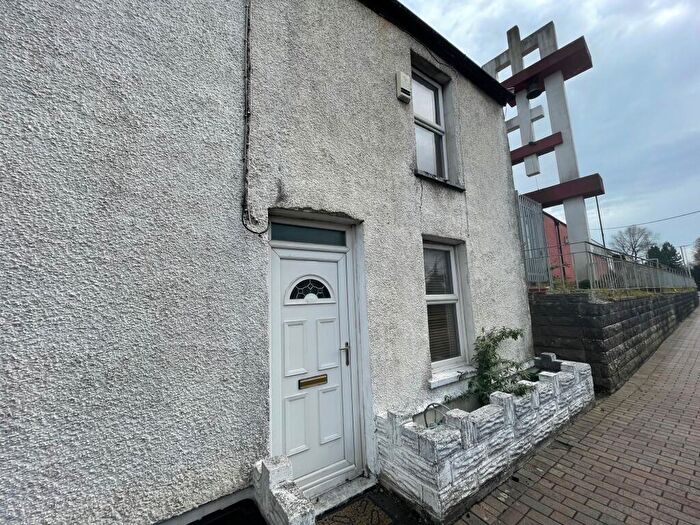 2 Bedroom House To Rent In Neath Road, Briton Ferry, SA11