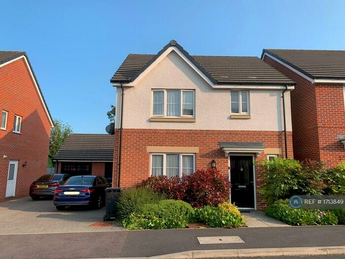 3 Bedroom Detached House To Rent In Ullswater Close, Northampton, NN3