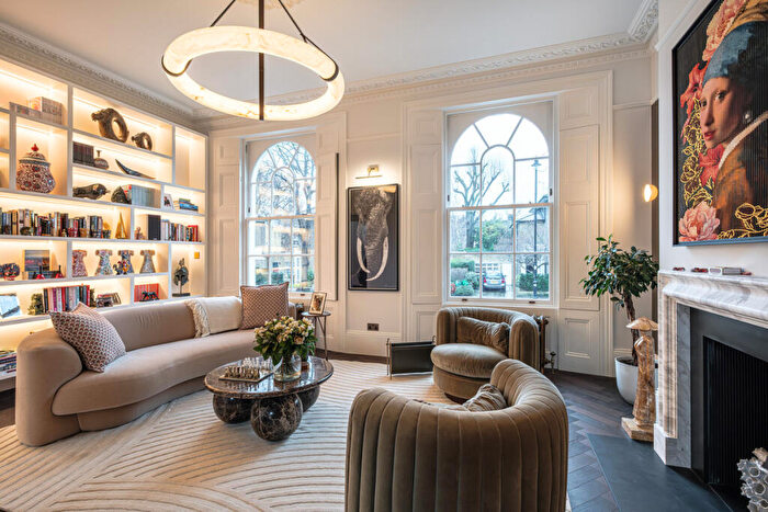 5 Bedroom Semi-Detached House For Sale In Canonbury Park North, London, N1