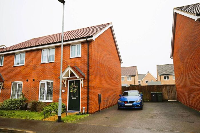 3 Bedroom Semi-Detached House To Rent In Colossus Way, Norwich, NR5