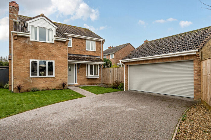 4 Bedroom Detached House For Sale In J H Taylor Drive, Northam, Bideford, Devon, EX39