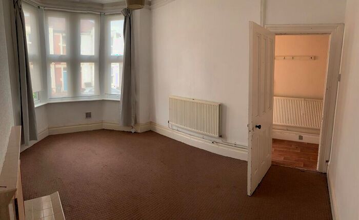 4 Bedroom House To Rent In Ashgrove Road, Bristol, BS7
