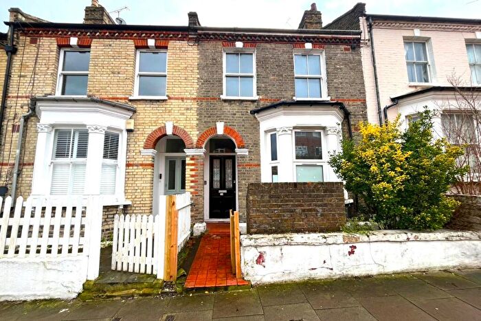 4 Bedroom Terraced House For Sale In Gowrie Road, Battersea, London, SW11