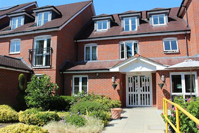 1 Bedroom Retirement Property To Rent In Barnes Wallis, KT14