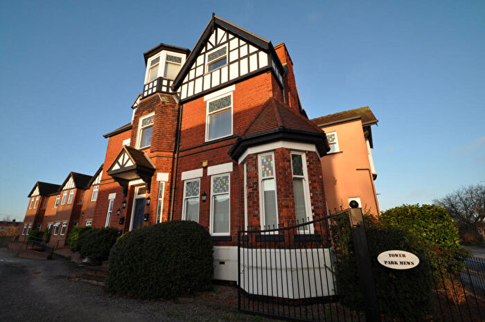 2 Bedroom Apartment To Rent In Tower Park Mews, Hull, Yorkshire, HU8