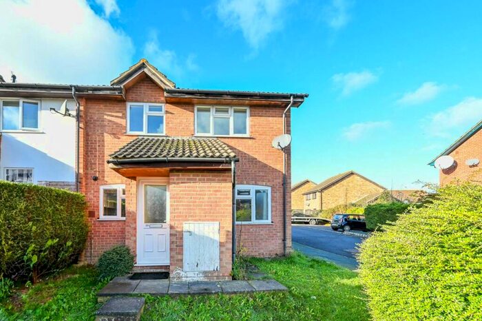 2 Bedroom End Of Terrace House To Rent In Stonecrop Road, Merrow, Guildford, GU4