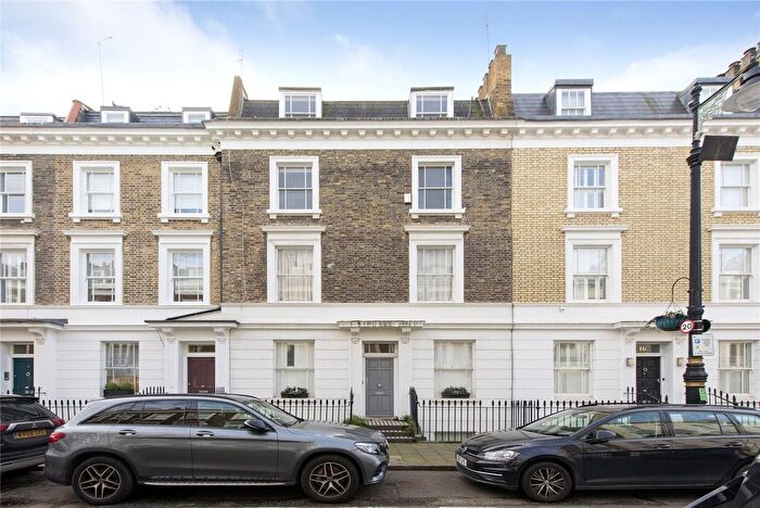 2 Bedroom Maisonette To Rent In Moreton Place, London, SW1V
