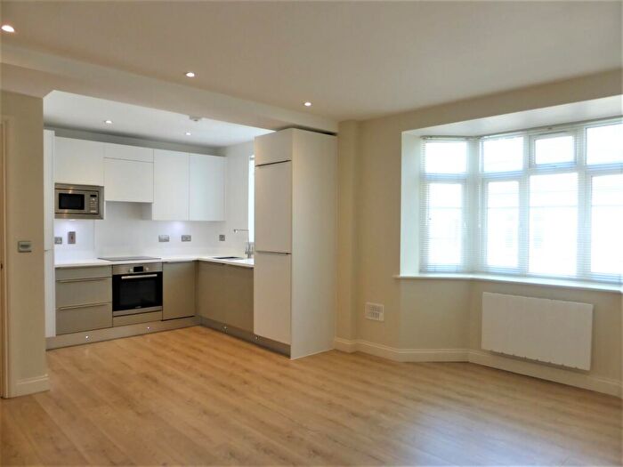 1 Bedroom Apartment To Rent In Mitre House -, P16