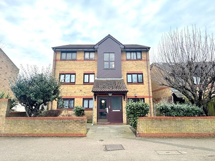 2 Bedroom Flat To Rent In Maryland Road, Stratford, E15