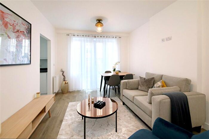 1 Bedroom Apartment To Rent In Highway Court, Beaconsfield, HP9