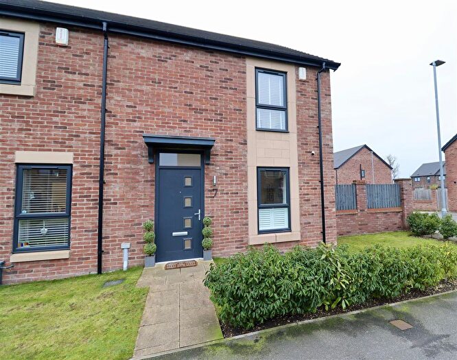 3 Bedroom End Terrace House For Sale In Parisi Way, Pocklington, York, YO42