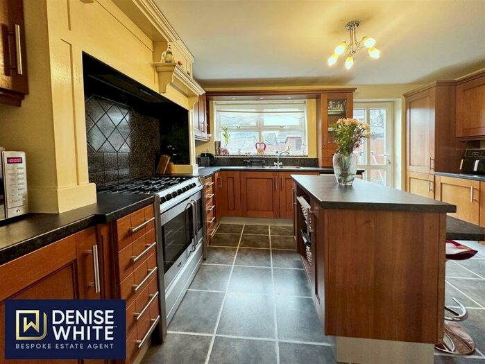 4 Bedroom Detached House For Sale In Millbrook Way, Cheadle, Staffordshire, ST10
