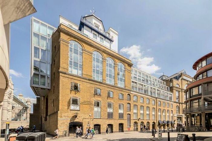 2 Bedroom Flat To Rent In Shad Thames, London, SE1