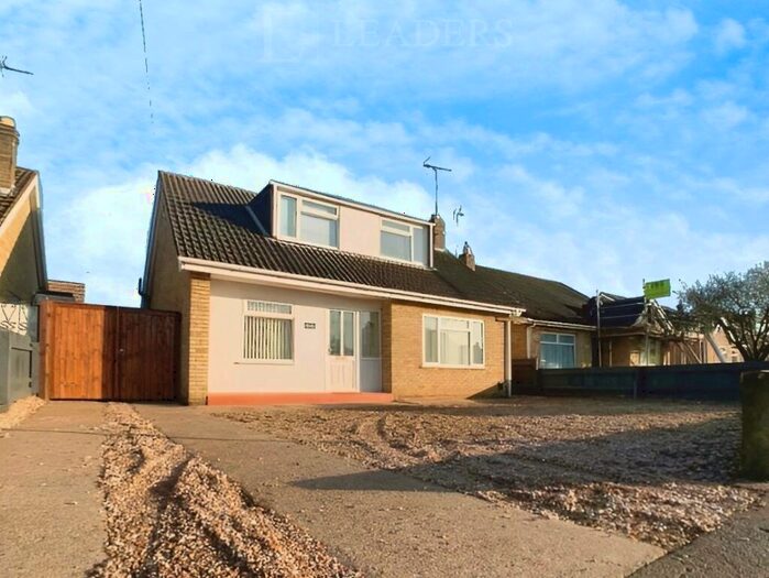 3 Bedroom Detached House To Rent In Lea Gardens, PE3