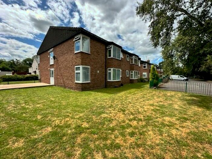 1 Bedroom Flat To Rent In Mountbatten Court, Crewe, CW1