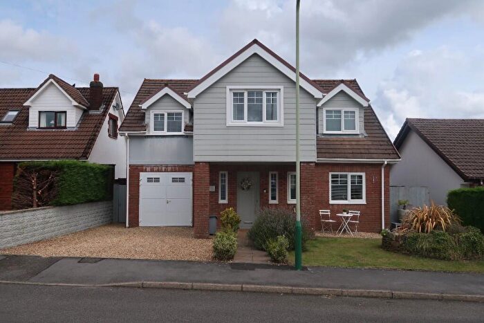 4 Bedroom Detached House For Sale In Cherry Trees, Markham, NP12