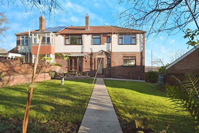 5 Bedroom Semi-Detached House For Sale In Chapeltown Road, Ecclesfield, Sheffield, South Yorkshire, S35