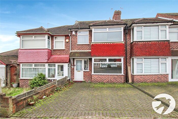3 Bedroom Terraced House For Sale In Highmead, Plumstead, SE18
